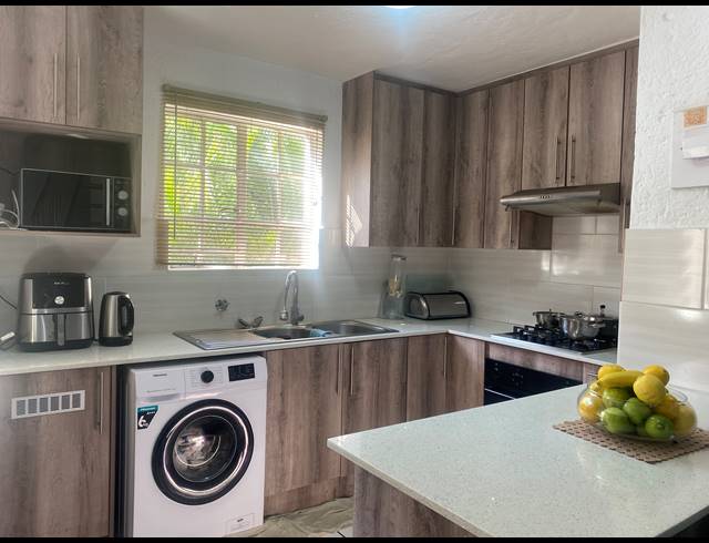 2 BEDROOM APARTMENT FOR SALE IN BASSONIA